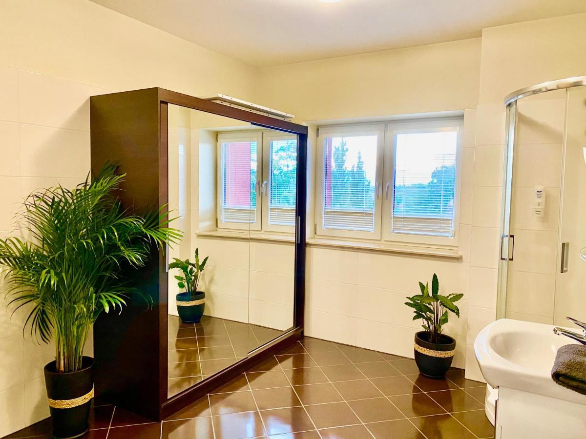Las Slupski Premium Business Apartament Nr 7 Wifi Netflix Smart Tv50 Two Bedrooms Two Extra Large Double Beds Up To 6 People Full Pleasure Quality Stay (Adults Only) Extérieur photo